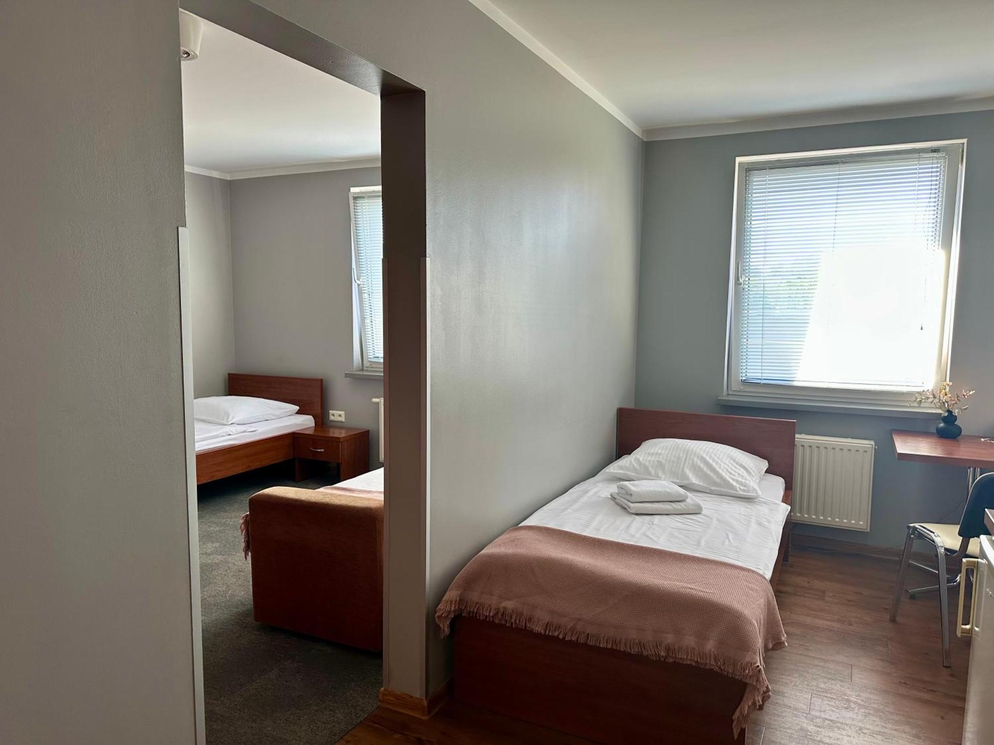 Gosciniec Promus Hotel Zabrze Bagian luar foto