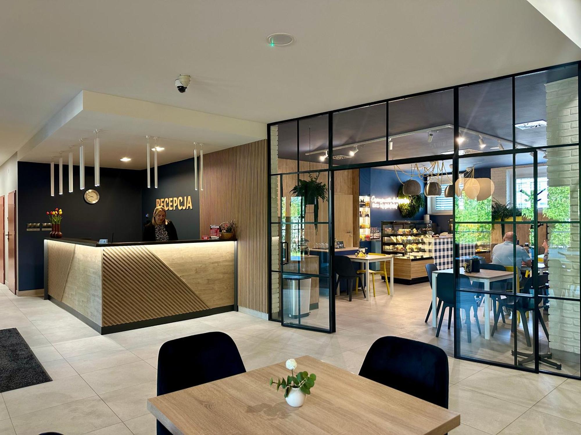 Gosciniec Promus Hotel Zabrze Bagian luar foto